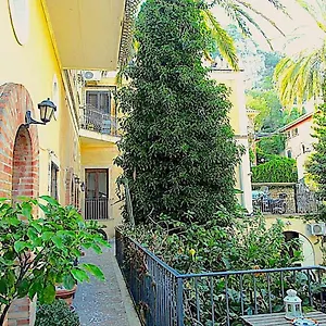 Archè , Taormina Italia